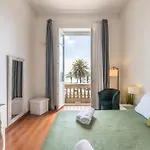 Blanco Rooms